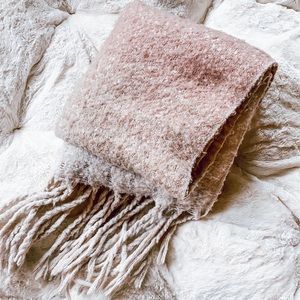 Long ombré fringe scarf 🧣